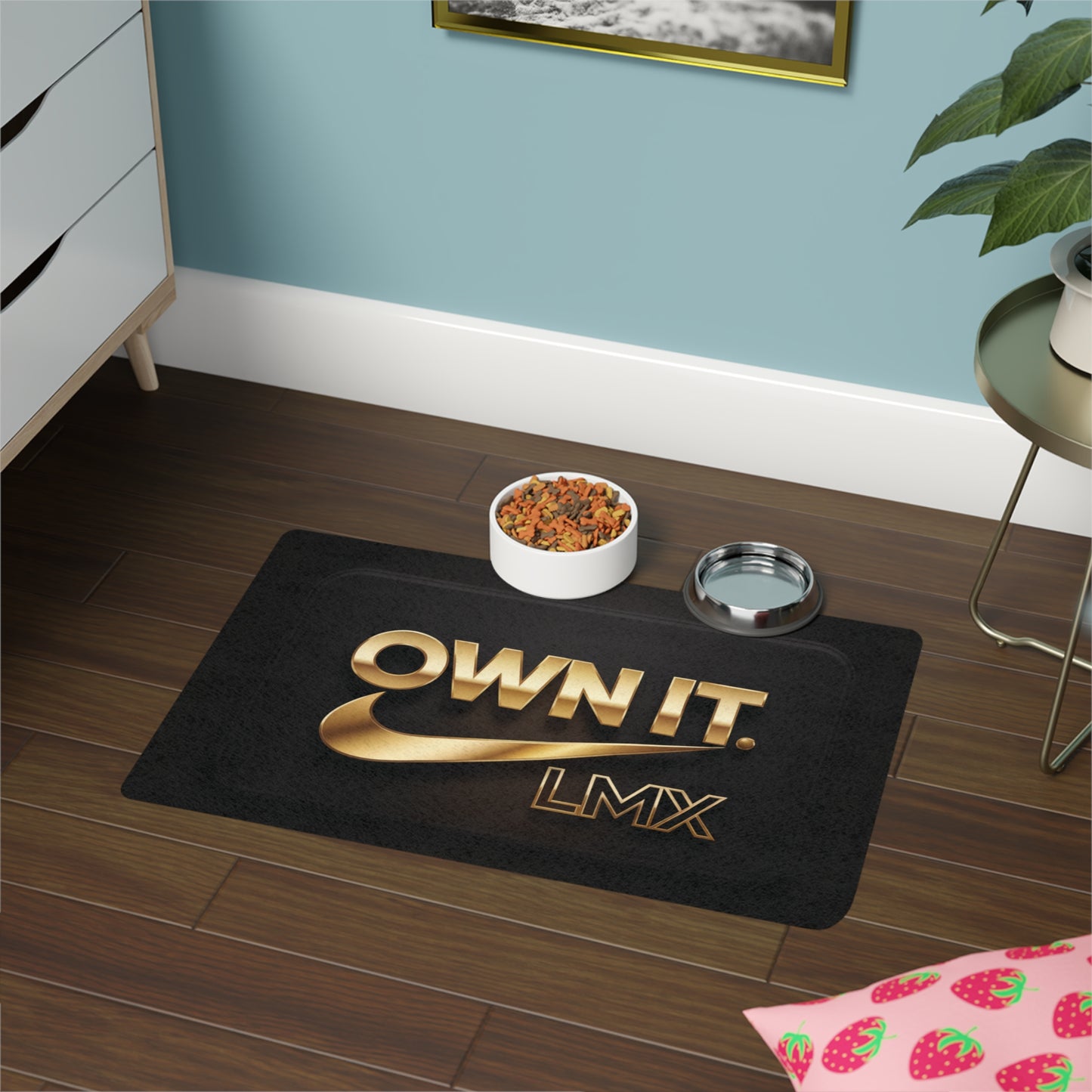 LMX Designs Cat Own It Pet Food Mat – Bold Style for Your Feline’s Space