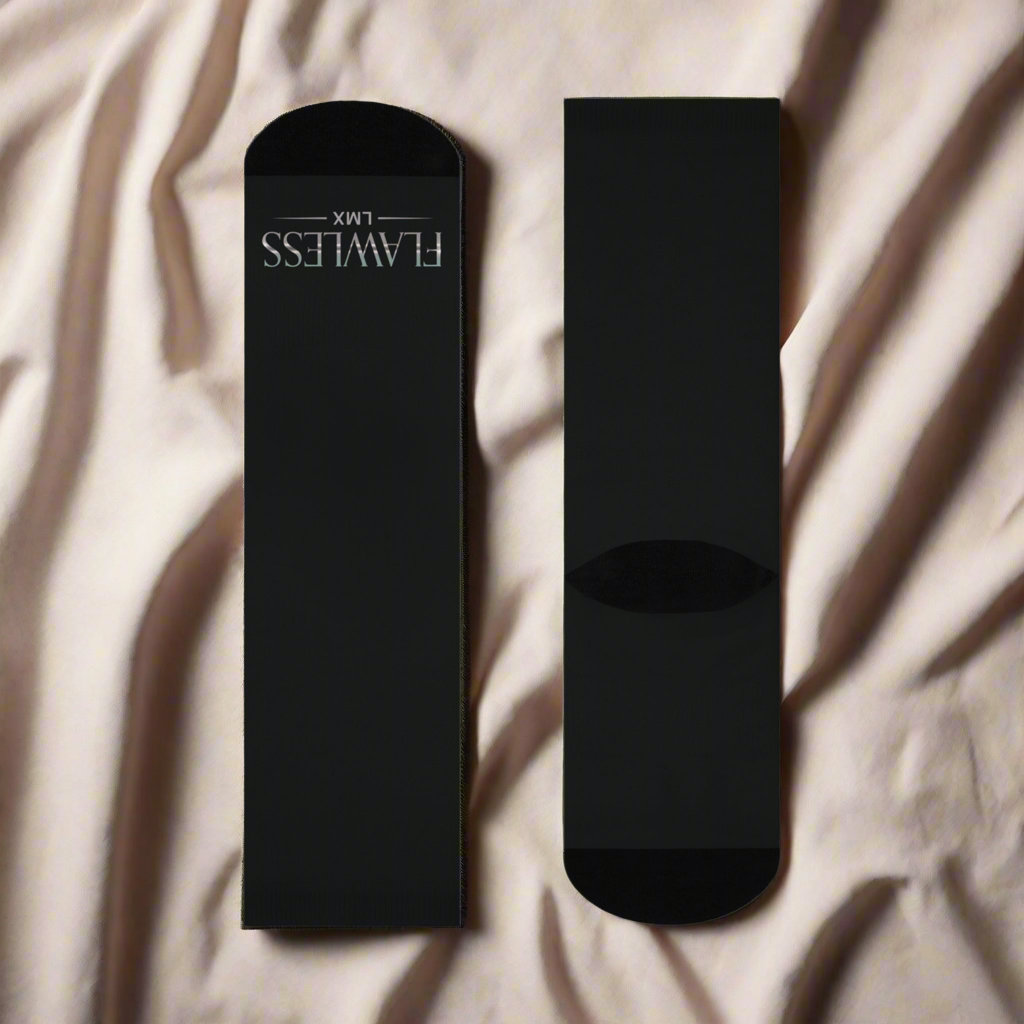 Flawless Cushioned Black Crew Socks – LMX Designs